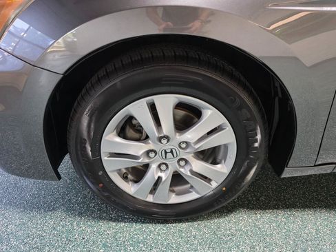 Used 2011 Honda Accord LX-P image 12