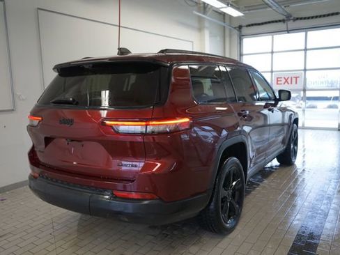Used 2023 Jeep Grand Cherokee L Limited w/ Luxury Tech Group II image 13