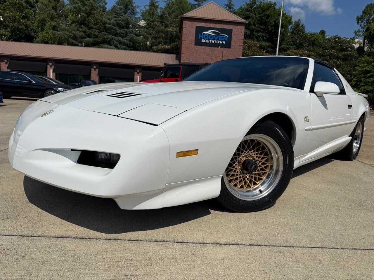 Used 1991 Pontiac Firebird Trans Am RWD image 1