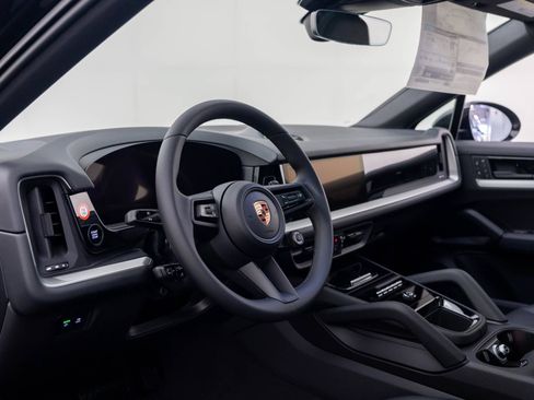 New 2026 Porsche Cayenne Coupe AWD/4WD image 4