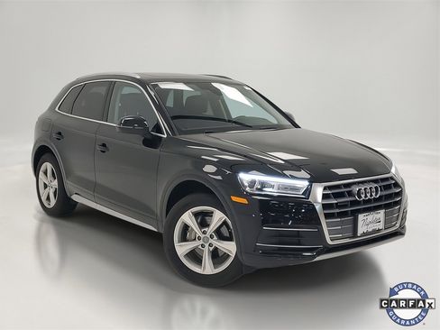 Used 2020 Audi Q5 2.0T Premium w/ Convenience Package image 1