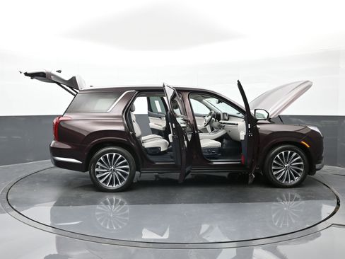 Used 2024 Hyundai Palisade Calligraphy image 51