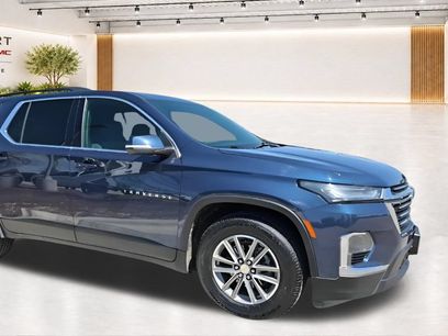 Used 2023 Chevrolet Traverse LT