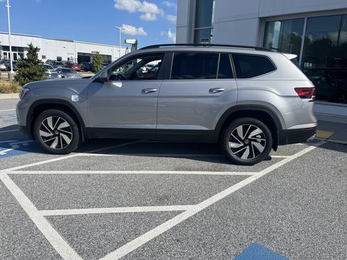 New 2026 Volkswagen Atlas SE image 8