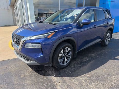 Used 2023 Nissan Rogue SV AWD/4WD image 3