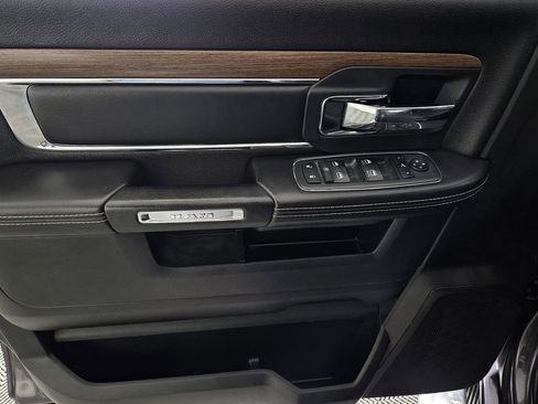 Used 2015 RAM 2500 Laramie w/ Protection Group image 28