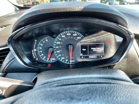 Used 2020 Chevrolet Trax LT w/ LT Convenience Package AWD/4WD image 12