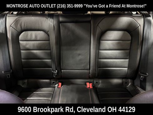 Used 2020 Volkswagen GTI SE image 31