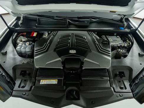Used 2020 Lamborghini Urus image 55
