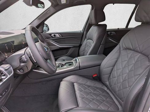 Used 2026 BMW X5 xDrive40i w/ M Sport Package AWD/4WD image 4