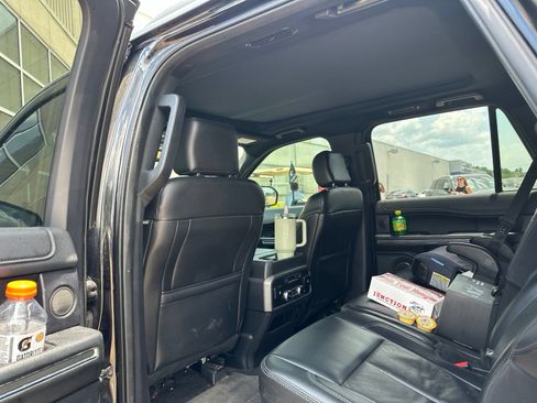 Used 2019 Ford Expedition Max XLT w/ Equipment Group 202A RWD image 15