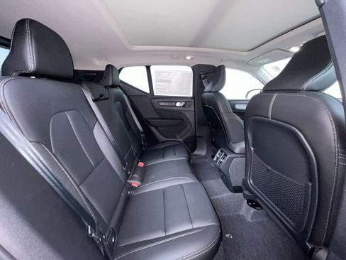 New 2026 Volvo XC40 B5 Ultra w/ Climate Package image 11