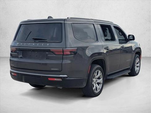 Used 2022 Jeep Wagoneer Series II image 4