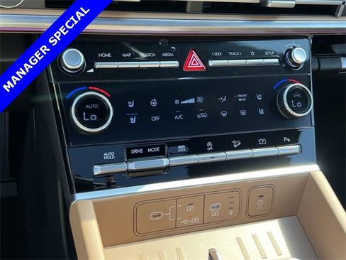 New 2025 Hyundai Santa Fe Limited image 24