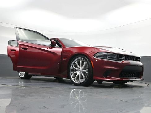 Used 2020 Dodge Charger Scat Pack RWD image 38