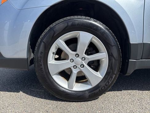 Used 2013 Subaru Outback 2.5i Premium w/ All-Weather Pkg image 6