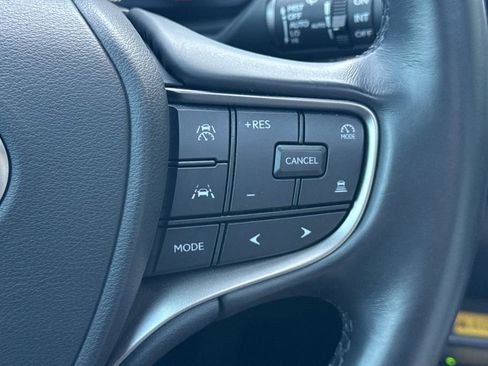 Used 2025 Lexus UX 300h FWD w/ Accessory Package (Z1) image 29