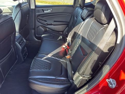 Used 2024 Ford Edge Titanium image 22