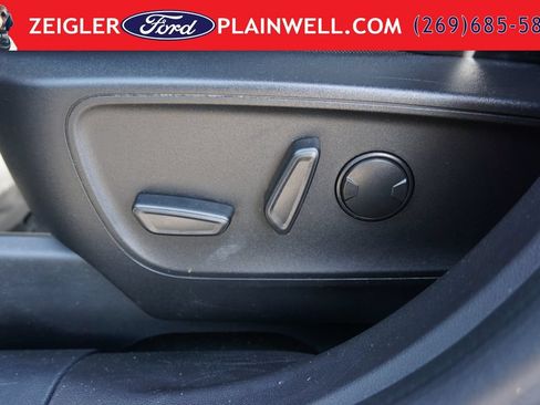 Used 2023 Ford Escape ST-Line Select AWD/4WD image 18