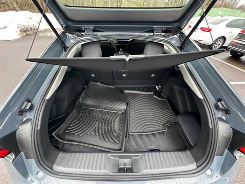 Used 2024 Toyota Prius LE image 30