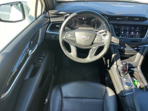 Certified 2023 Cadillac XT5 Premium Luxury w/ LPO, Floor Liner Package image 31