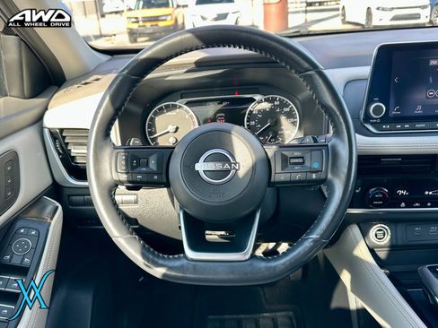 Used 2023 Nissan Rogue SL AWD/4WD image 29