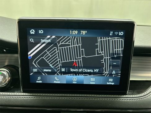 Used 2022 Lincoln Corsair AWD w/ Equipment Group 101A image 16