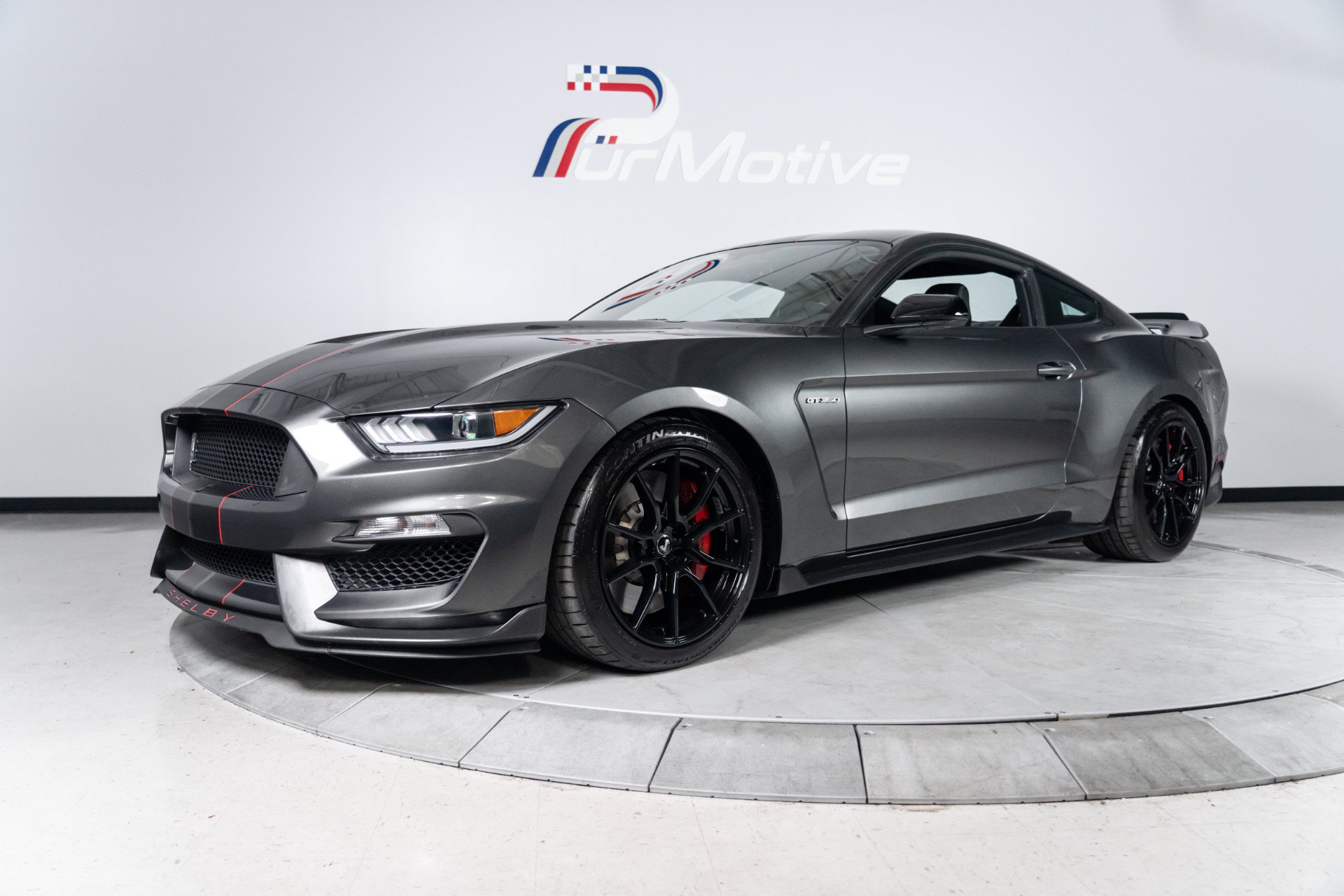 Used 2019 Ford Mustang Shelby GT350 w/ Technology Package RWD image 1
