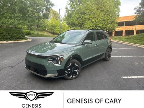 Used 2024 Kia Niro Wind w/ Wind Preserve Package FWD image 1