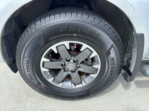 Used 2018 Nissan Frontier SV RWD image 11