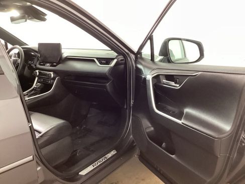 Used 2023 Toyota RAV4 XSE w/ XSE Grade Weather Package AWD/4WD image 19