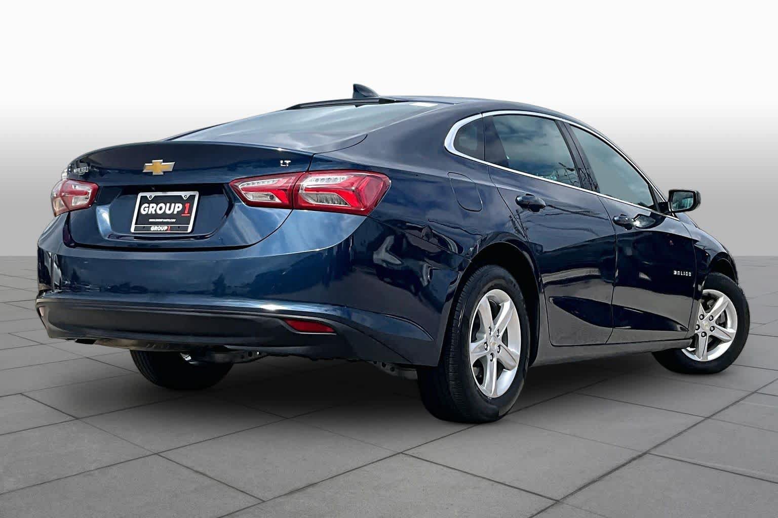 Used 2022 Chevrolet Malibu LT FWD image 13