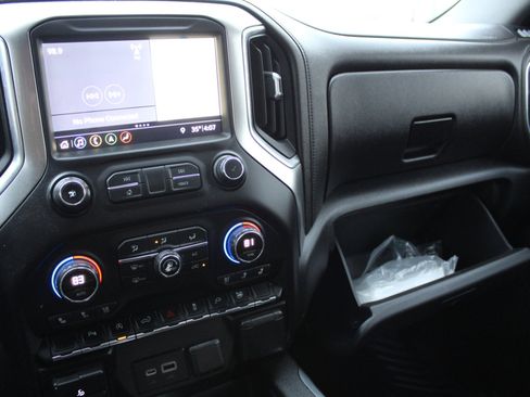 Used 2019 Chevrolet Silverado 1500 LTZ w/ LTZ Plus Package image 19