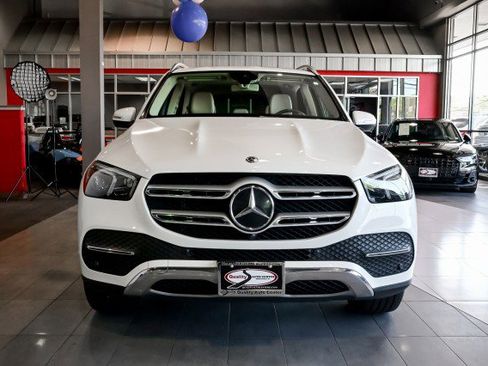 Used 2020 Mercedes-Benz GLE 350 4MATIC w/ Premium Package image 2