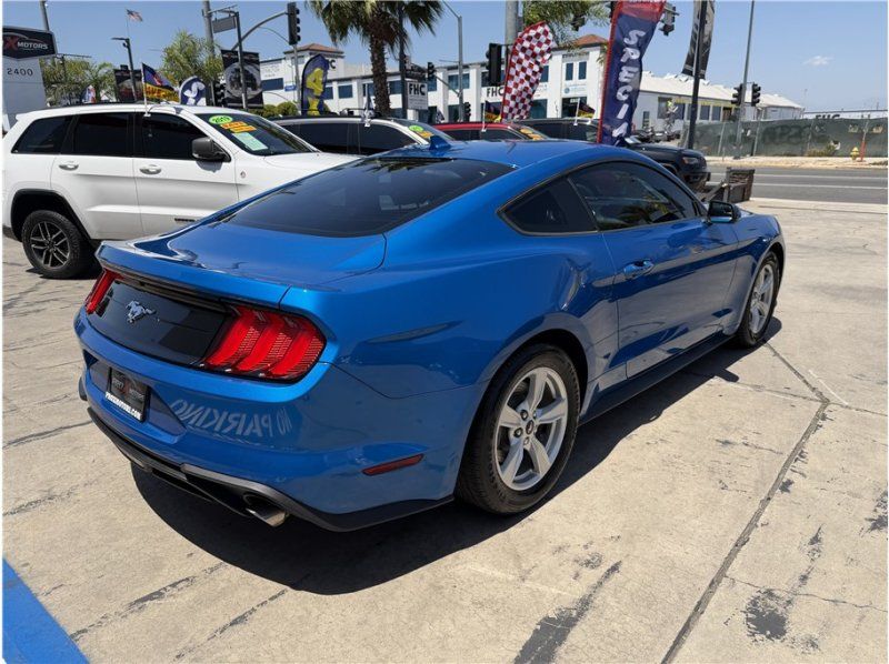 Used 2020 Ford Mustang Coupe RWD image 6