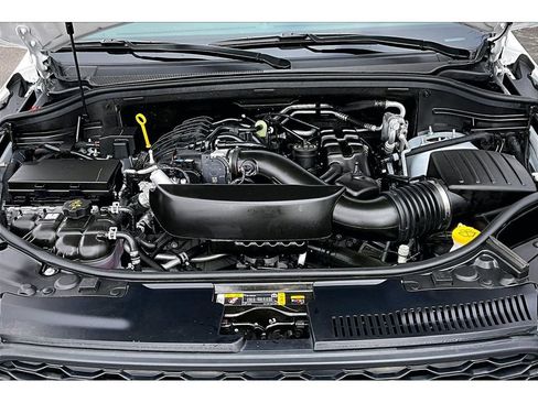 Certified 2025 Dodge Durango GT AWD/4WD image 13