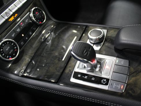 Used 2014 Mercedes-Benz SL 550 SL 550 image 16