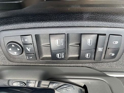 Used 2023 RAM 1500 Classic SLT w/ Electronics Convenience Group AWD/4WD image 12