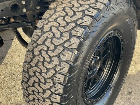 Used 2023 Jeep Gladiator Rubicon w/ LED Lighting Group image 27