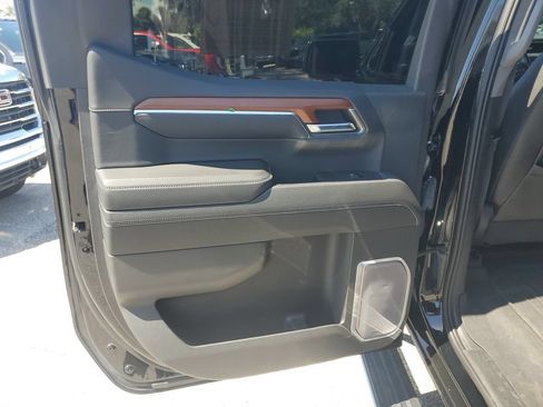 Certified 2023 GMC Sierra 1500 Denali w/ Denali Reserve Package AWD/4WD image 16
