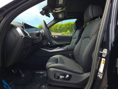 New 2026 BMW X5 M60i w/ Climate Comfort Package AWD/4WD image 8