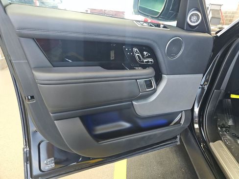 Used 2020 Land Rover Range Rover HSE AWD/4WD image 7
