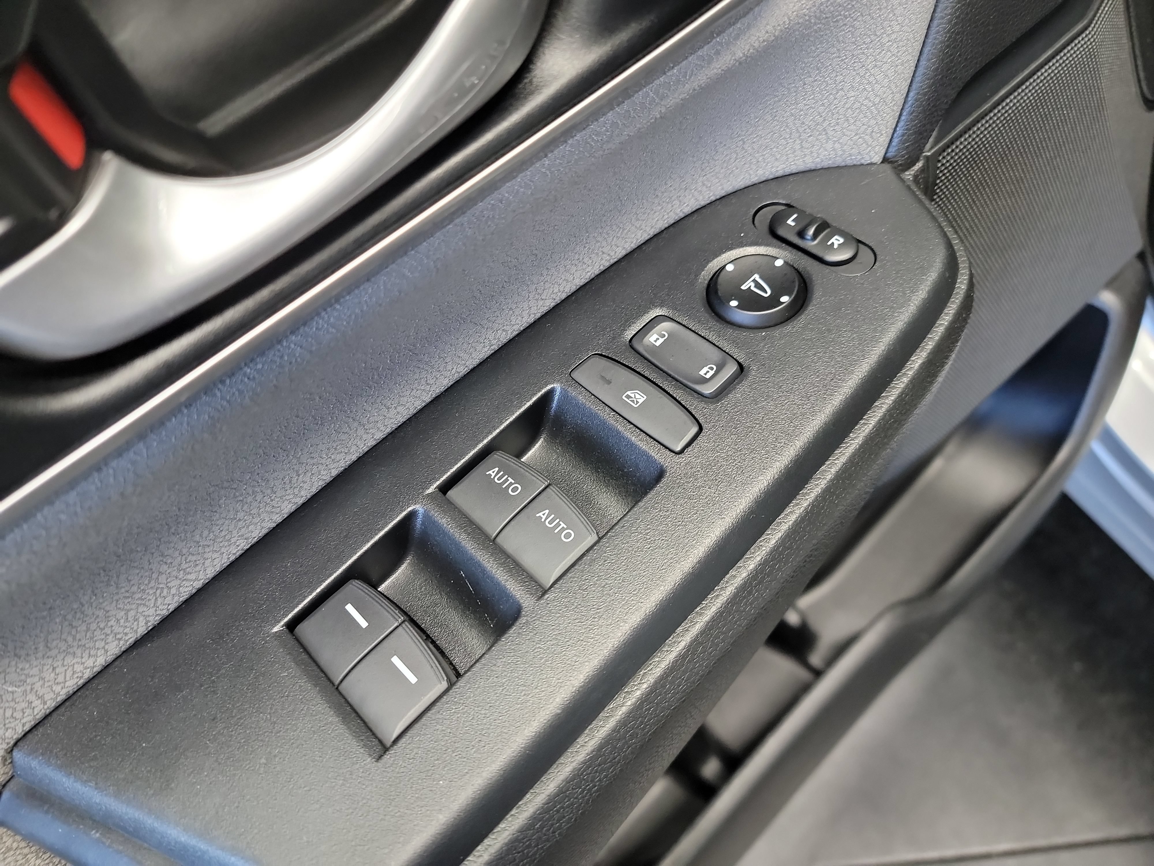 Used 2020 Honda CR-V EX image 14