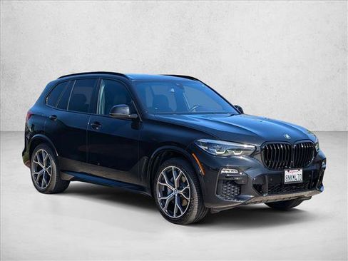 Used 2020 BMW X5 sDrive40i w/ M Sport Package RWD image 3