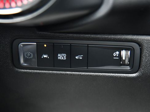 Used 2024 Chevrolet Equinox EV RS FWD image 41