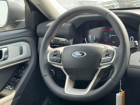 New 2026 Ford Explorer Active image 8