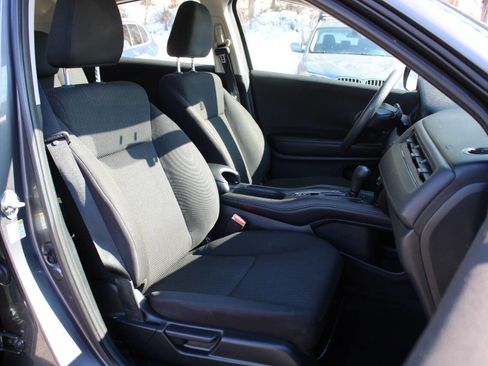 Used 2016 Honda HR-V LX image 30