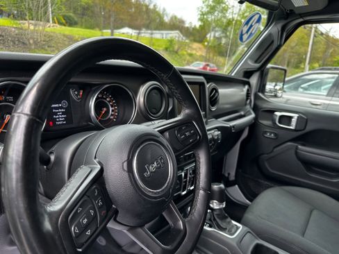 Used 2022 Jeep Gladiator Sport AWD/4WD image 24