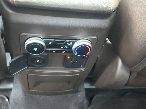 Used 2023 Ford Explorer King Ranch w/ Technology Package RWD image 19