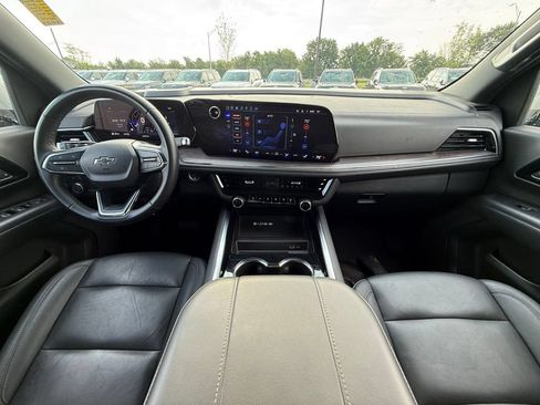Used 2025 Chevrolet Tahoe Z71 AWD/4WD image 27